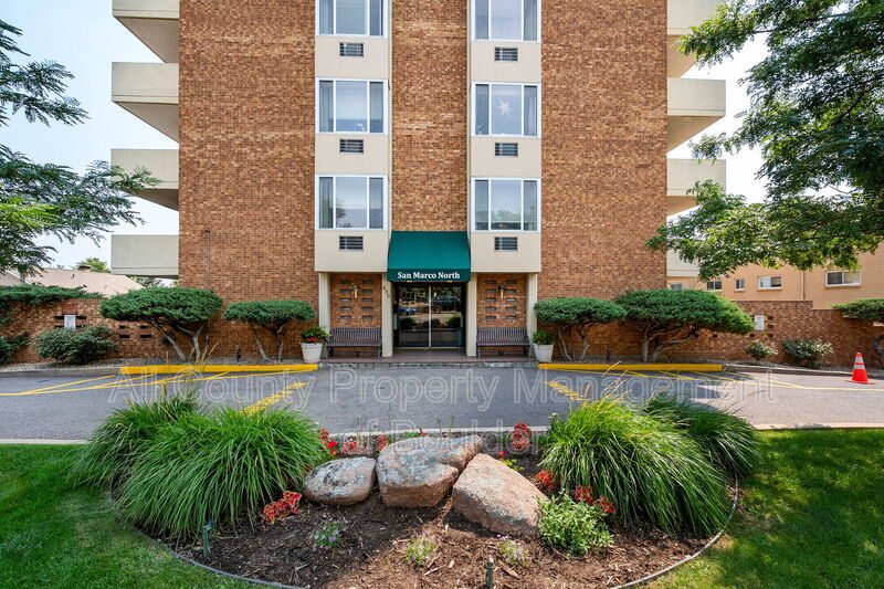 Main Rental Photo 3