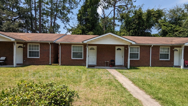 Hinesville Condo: 125 Rolland St