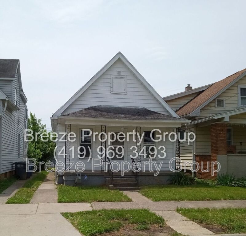 Toledo House: 528 E Central Ave