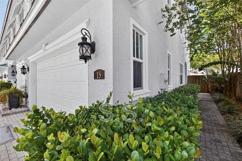 Pompano Beach House: 15 NE 20th Ave