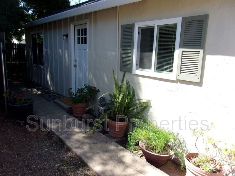 Request a Viewing for 914 1/2 Bidwell Street Tenant Turner