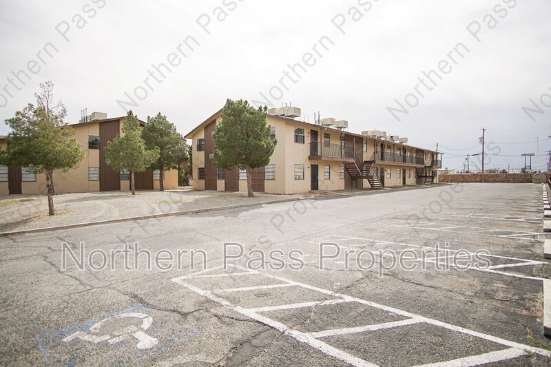 El Paso Condo: 4700 Maxwell Ave