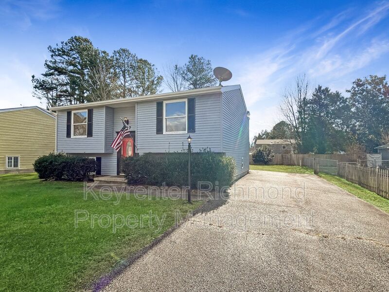 Richmond House: 927 Pleasant St