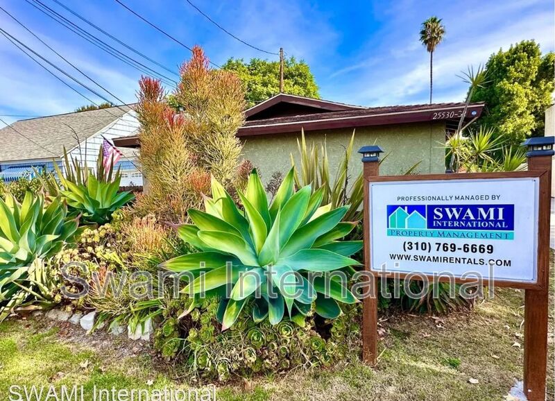 Lomita House: 25532 1/4 Oak St.