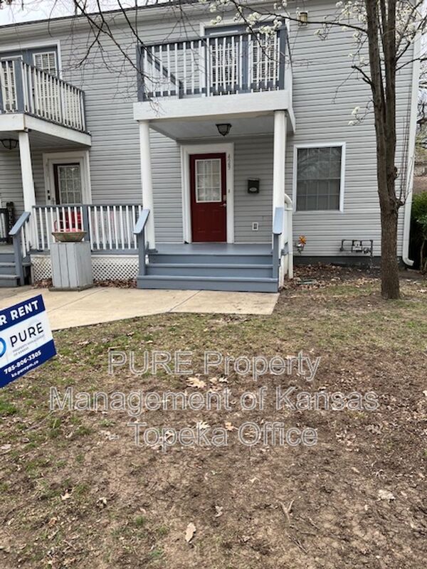 Kansas City House: 429 E 63rd Terrace