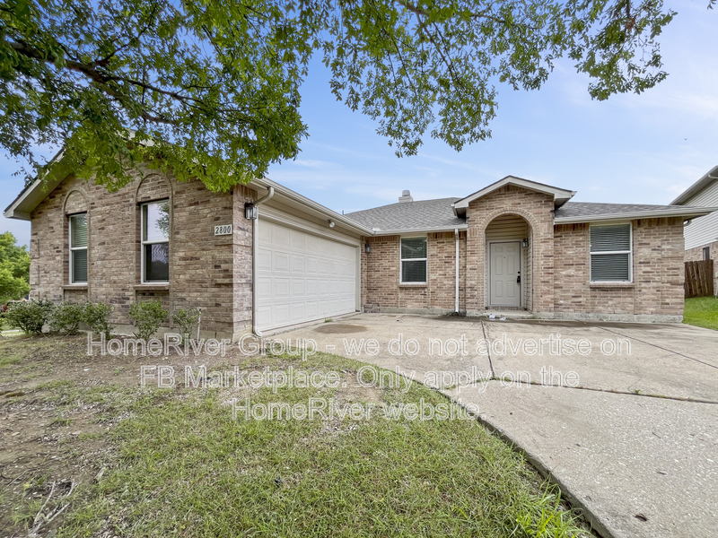 Mesquite House: 2800 Crockett Pl