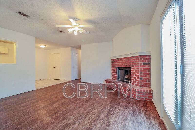 Lubbock House: 2417 87th