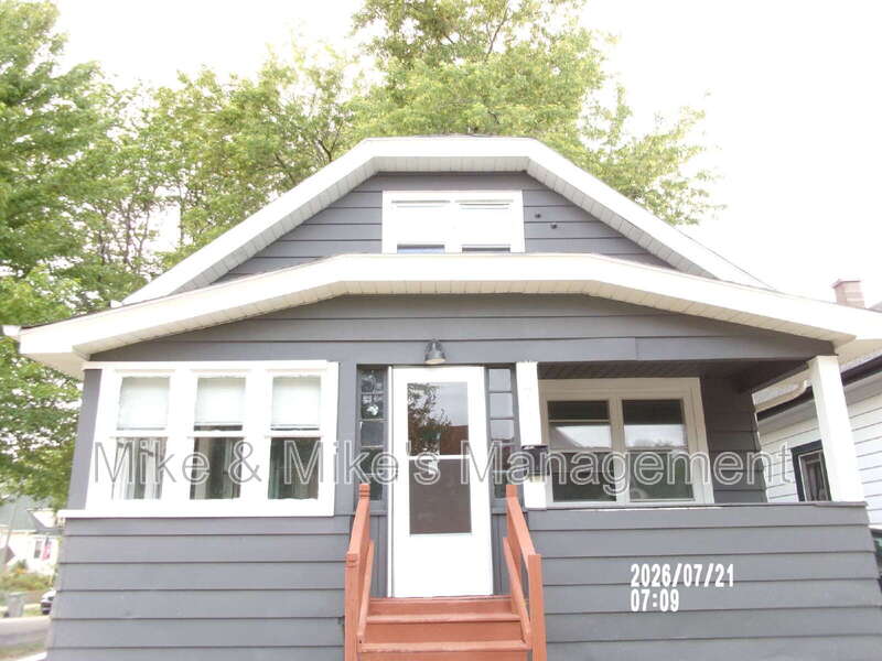 Milwaukee House: 403 North 61st Street