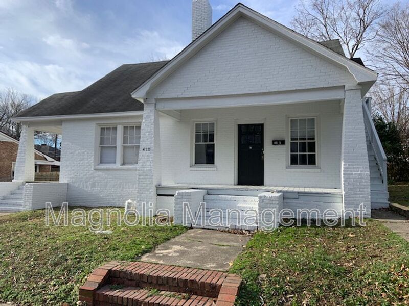 Henderson Condo: 410 E Montgomery St.