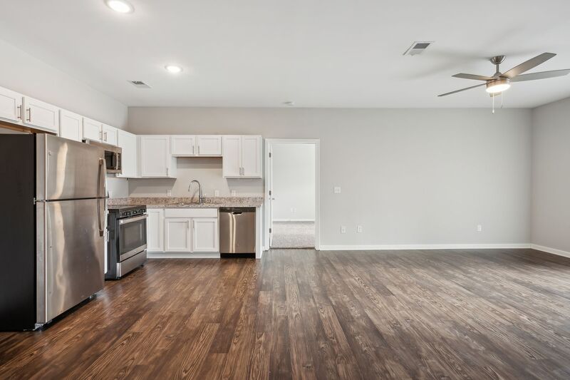 New Albany House: 2239 Charlestown Rd