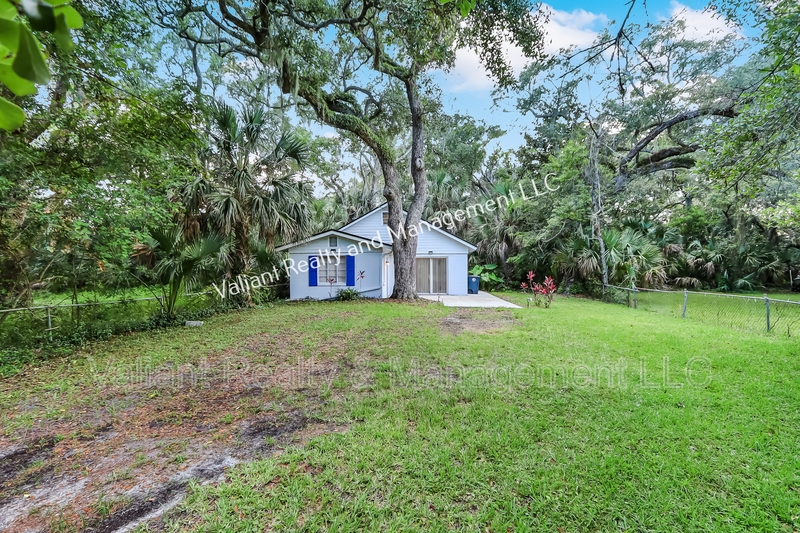Atlantic Beach House: 246 Jasmine Street