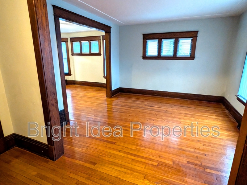 Saint Paul Condo: 801 4th Street East