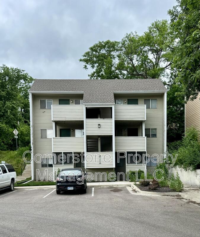 Lawrence Condo: 913 Michigan Street - 1
