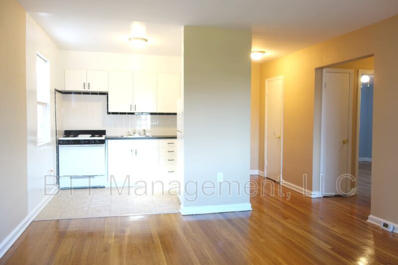 Brentwood Condo: 4013 38th St