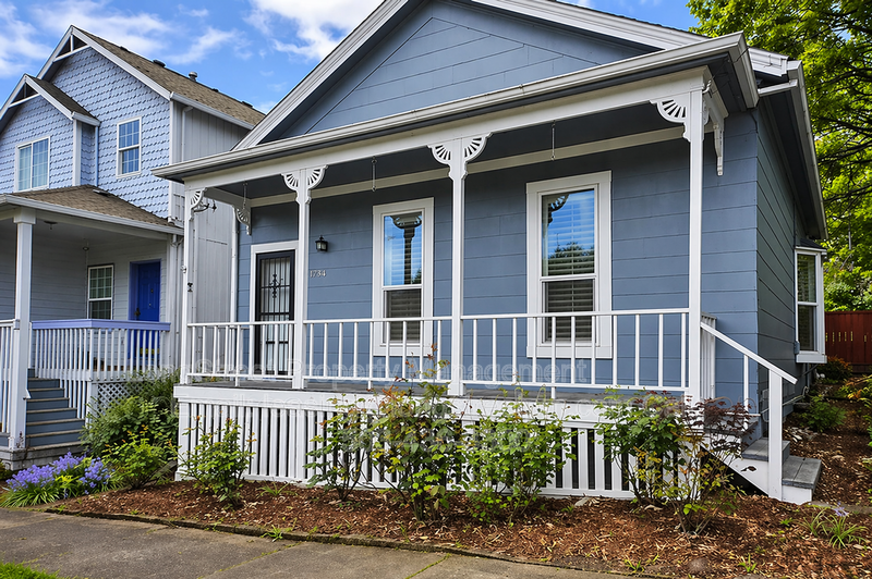 Portland House: 1734 SW Market St