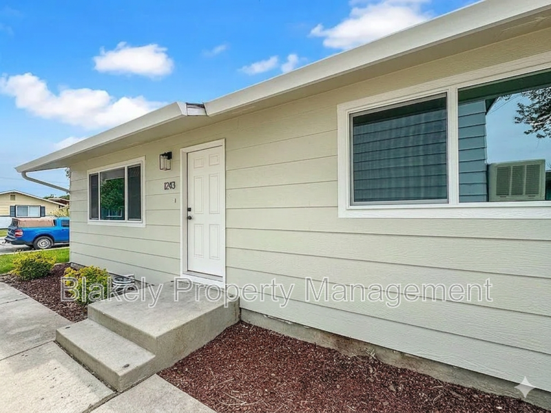 Boise House: 1243 South Security Lane