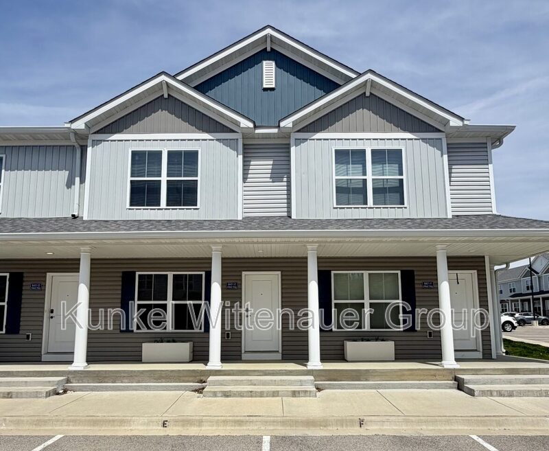 O'FALLON Condo: 8401-E ALLIED WAY