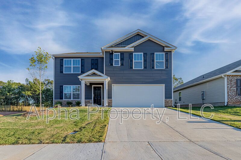 Woodruff House: 852 Wolverine Ln