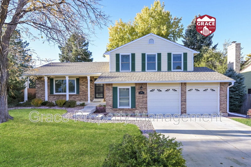 Littleton House: 580 E. Kettle Ave.