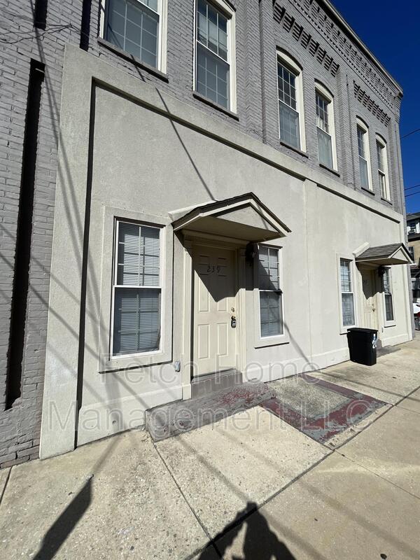 Columbia Condo: 239 Union St