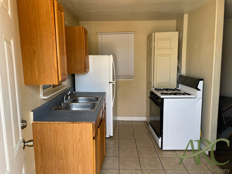 Pueblo House: 1317 1/2 Spruce St