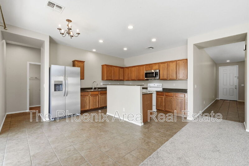San Tan Valley House: 785 E Desert Moon TRL
