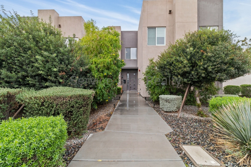 Phoenix House: 1742 E Cheery Lynn Rd