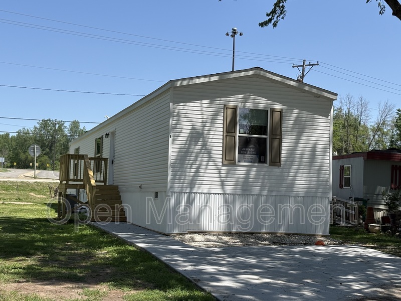 Colona House: 1400 Cleveland Rd