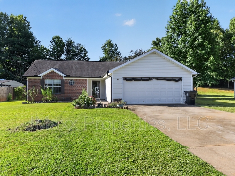 Grantville House: 22 Canterbury Drive