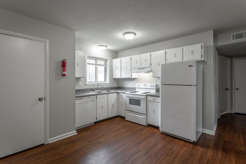 Chattanooga Apartment: 2414 Lyndon Ave