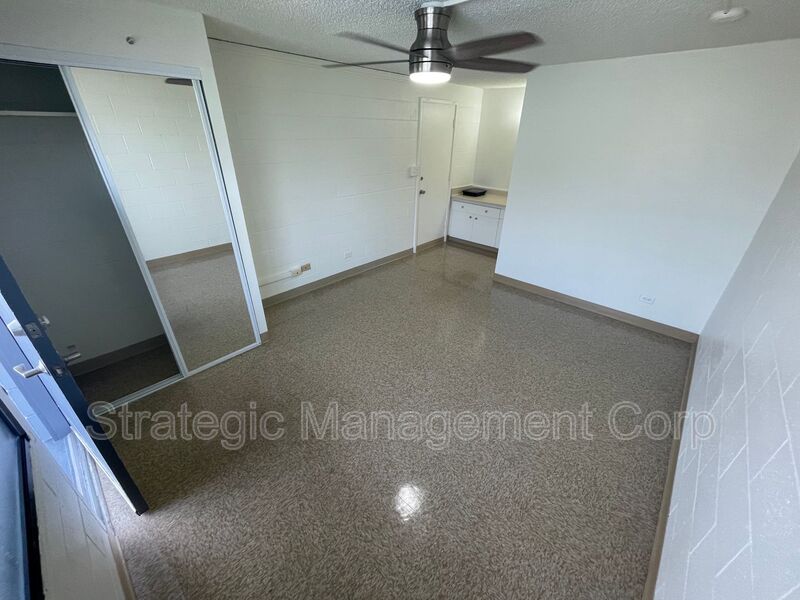 Honolulu Condo: 1301 Lusitana St.
