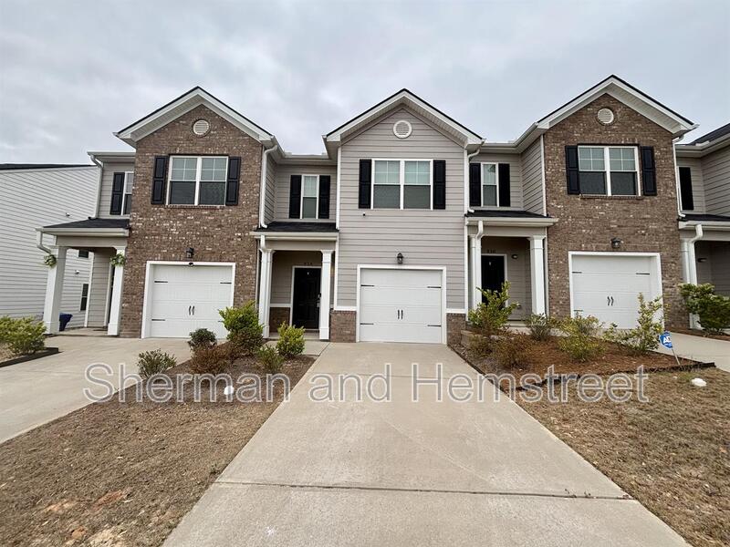 Graniteville House: 934 Quaint Parrish Circle