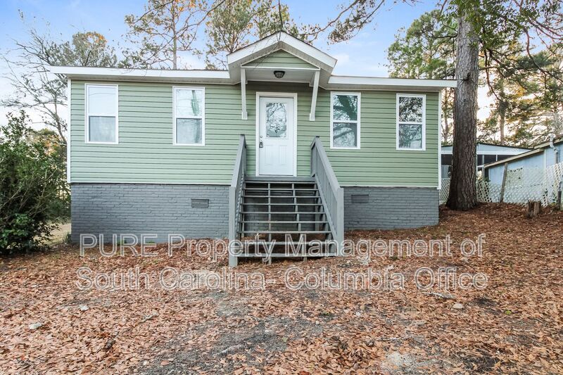 Columbia House: 4403 Colonial Dr