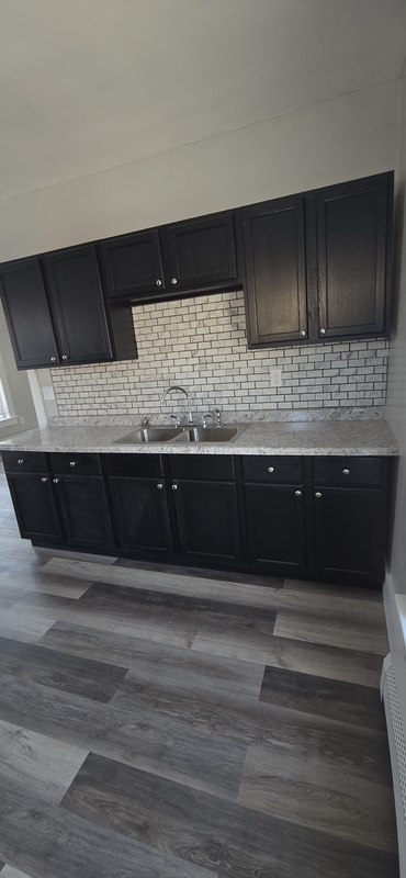 Davenport Condo: 822 East River Drive - 2
