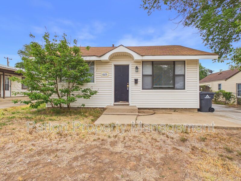 Amarillo House: 1625 La Salle