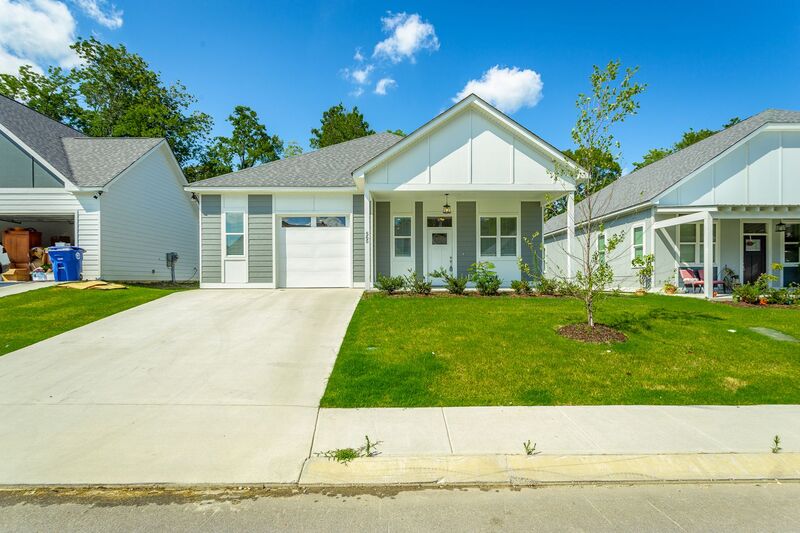 Hixson House: 4726 Stunner Lane