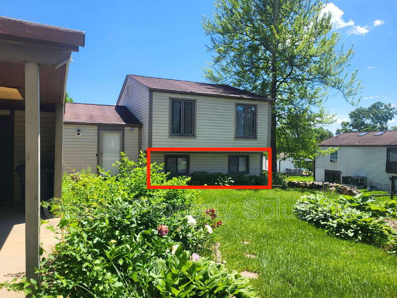 Columbia House: 6634 Dovecote Drive