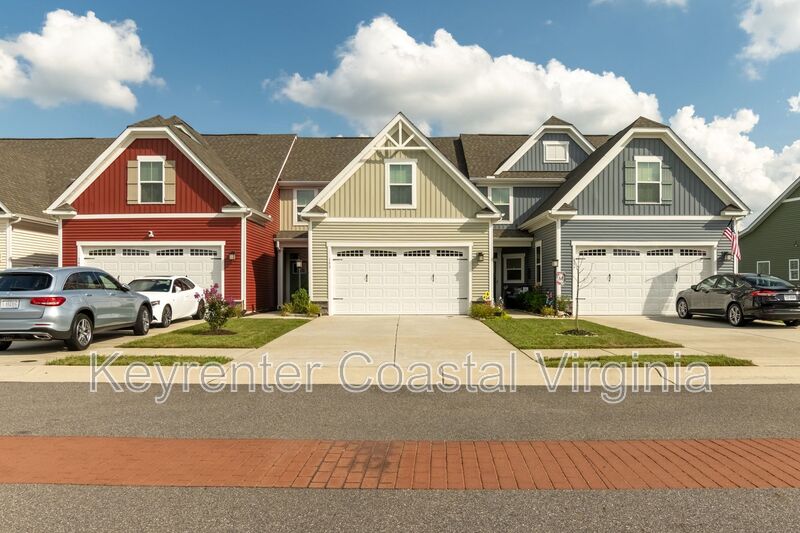 Smithfield Condo: 153 Kenny Ln