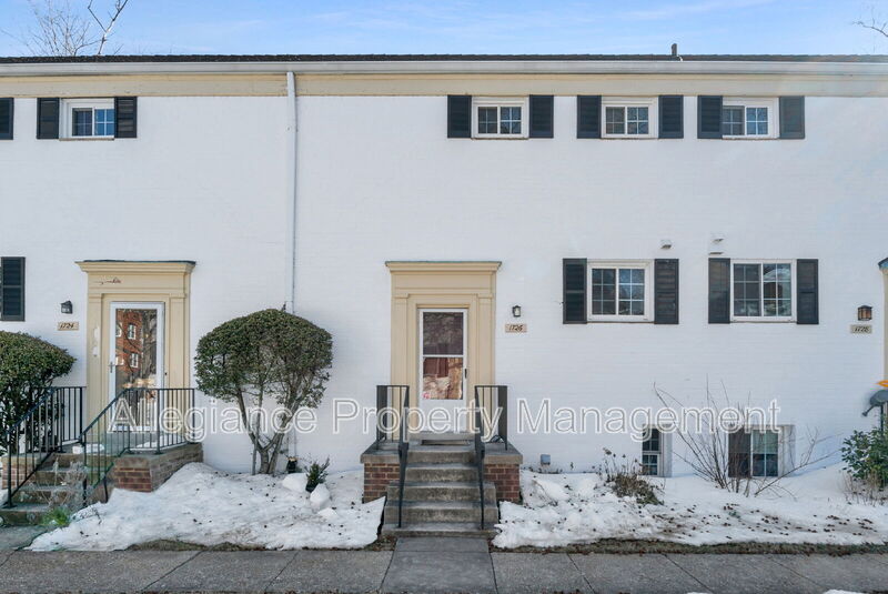 Alexandria House: 1726 Preston Road