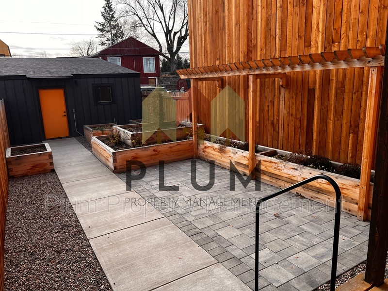 Missoula Townhome: 1855 South 3rd Street West