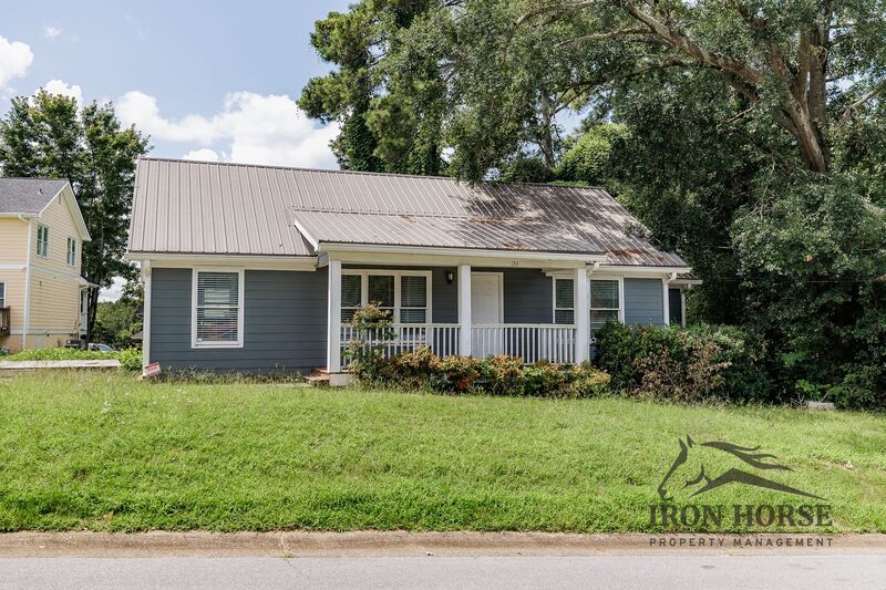 Athens House: 130 Mandy Drive