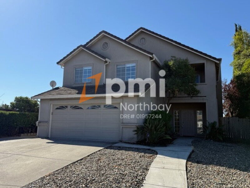 Fairfield House: 893 Deerfield Place