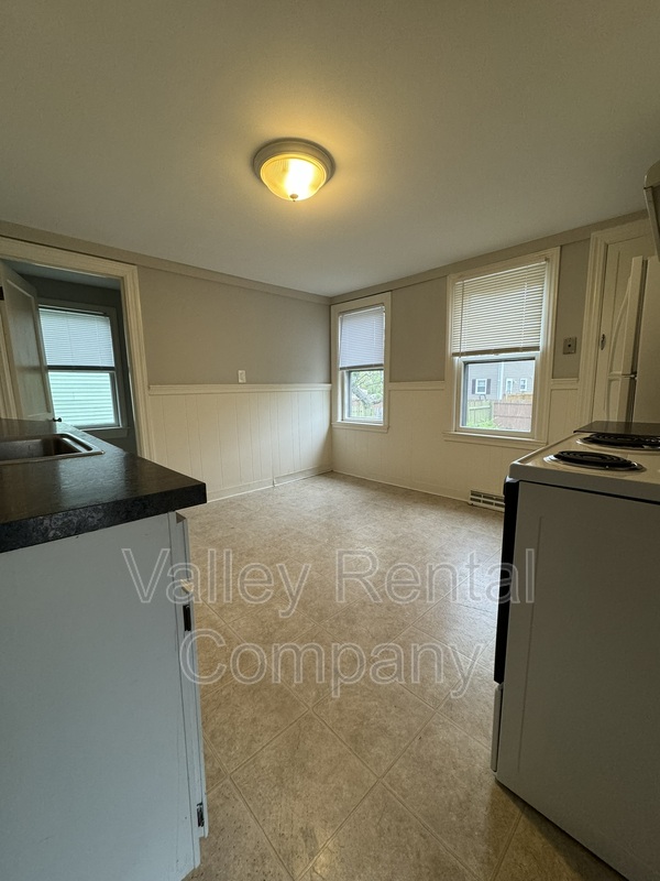 Agawam Condo: 33 High Street - 1