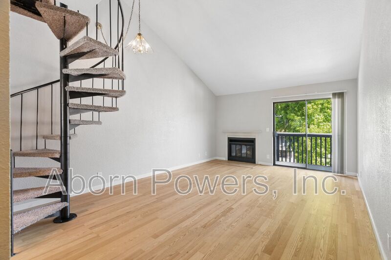 Cameron Park House: 3180 Country Club Drive.