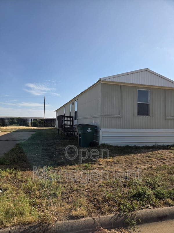 San Angelo House: 3300 Voight Blvd