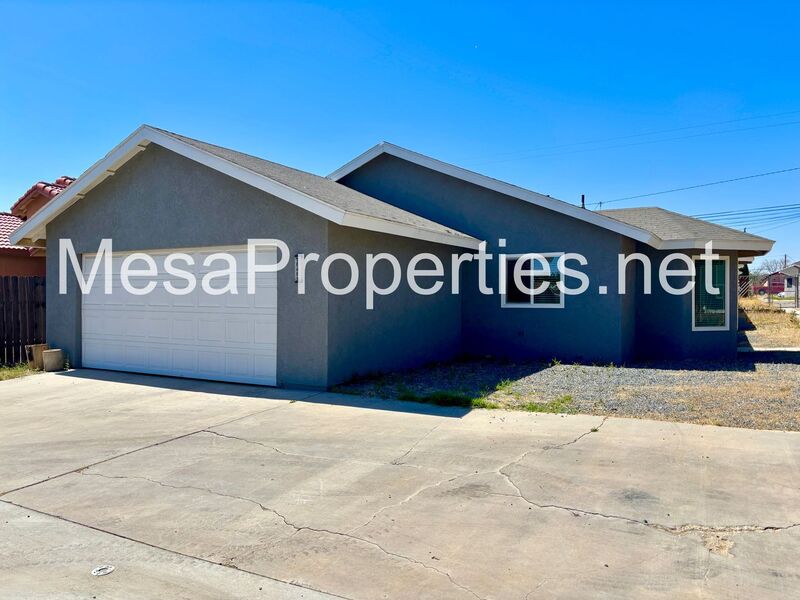 Hesperia House: 16461 Spruce St.