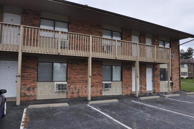 Belleville Condo: 2609-H Sierra Drive