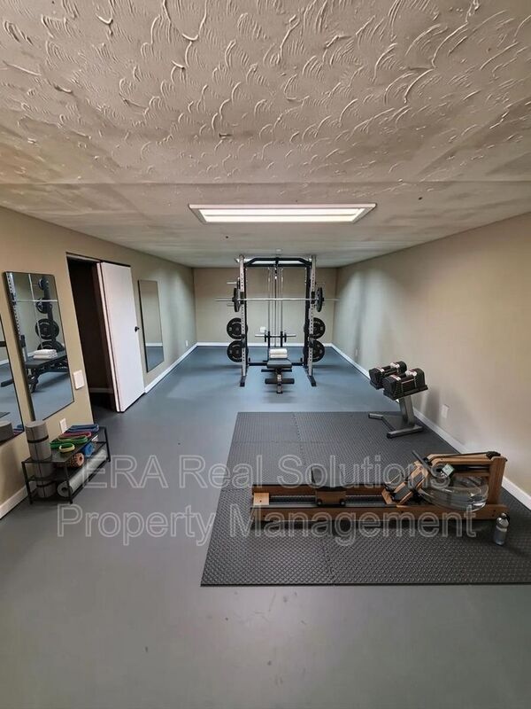 Columbus House: 1542 Picard Road