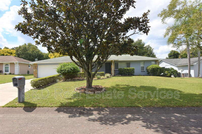 Lakeland House: 6305 Christina Groves Circle E