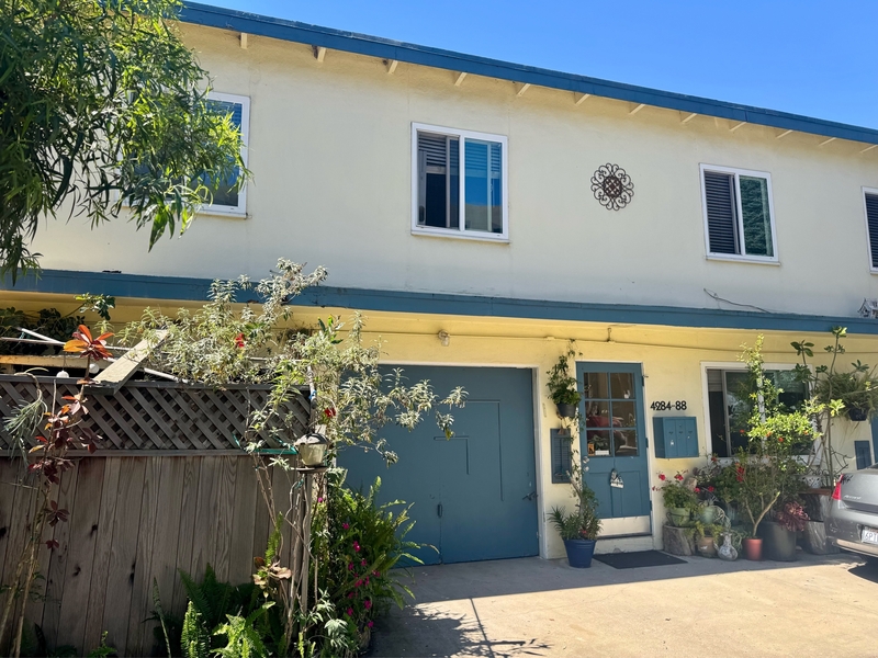 San Diego Condo: 4284 3rd Avenue